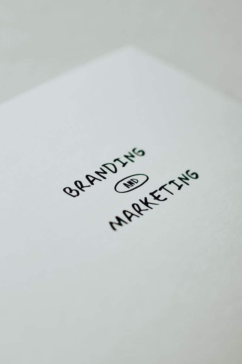 Brújula Marca Studio
