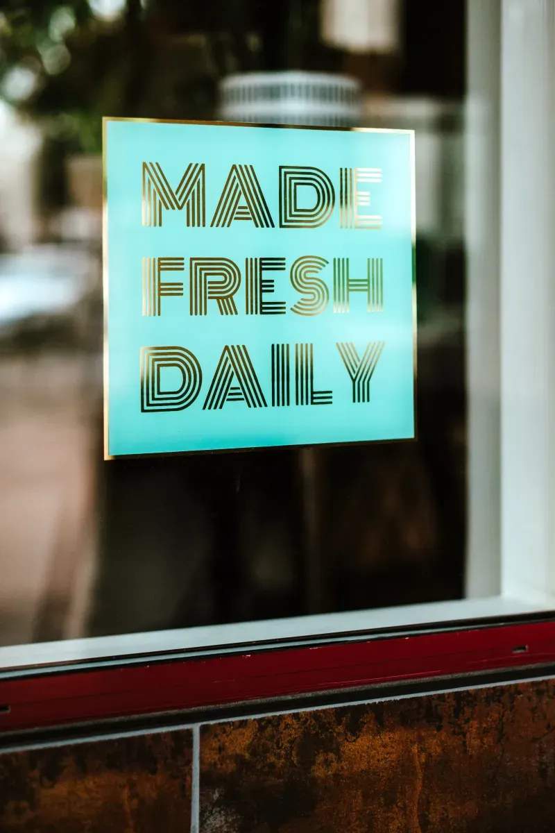 Brújula Marca Studio 12